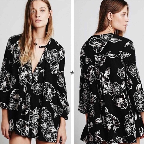 Free People Tops - 🌹 Free People Floral Black and White Mini Dress XS